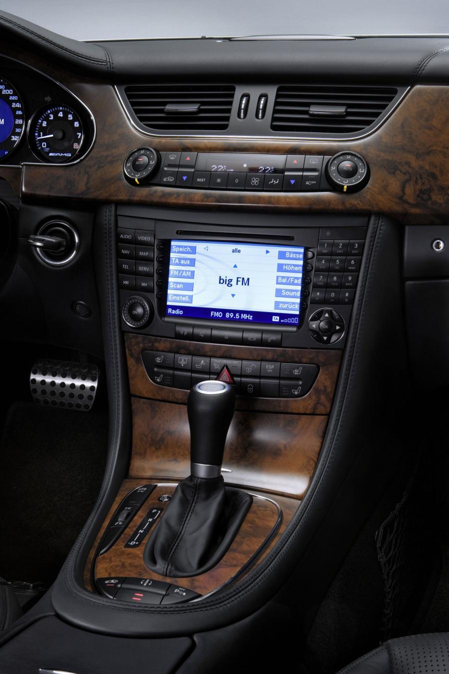  Mercedes-Benz CLS63 AMG 2007 года  (фото 6 из 76)